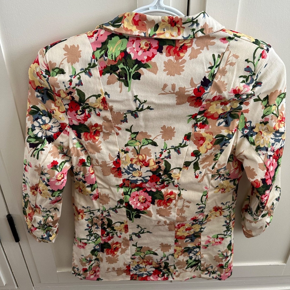 Jacket - Picture 3 of 3